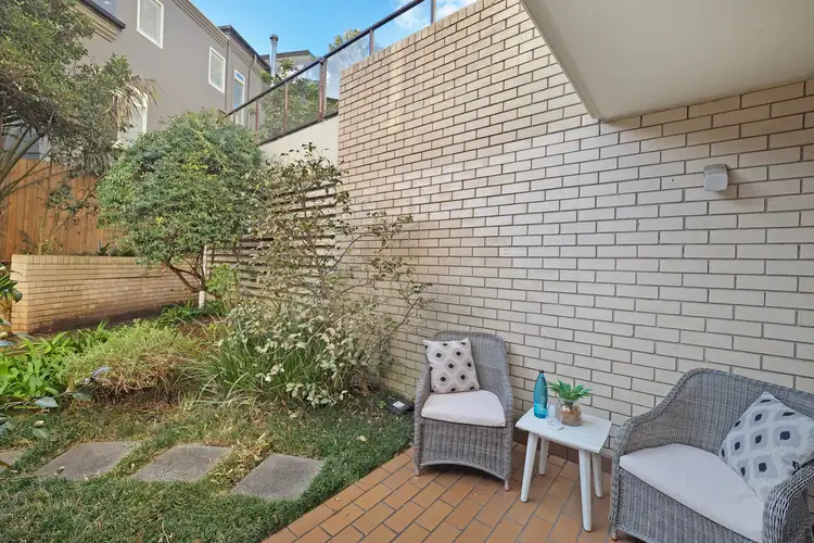 Fifth view of Homely apartment listing, 2/8-10 Montpelier Street, Neutral Bay NSW 2089