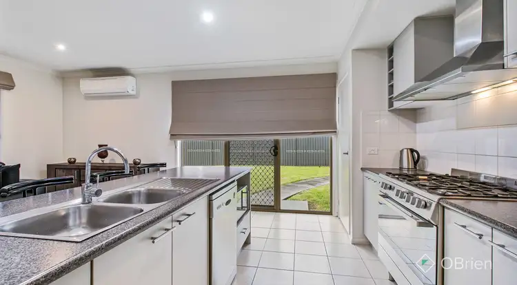 Fourth view of Homely house listing, 2 Griffith Mews, Pakenham VIC 3810