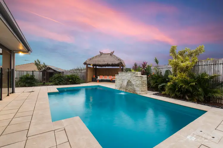 4 Cobby Court, Redland Bay QLD 4165