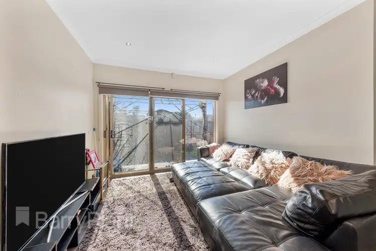 Fifth view of Homely unit listing, 3/12 Henry Street, St Albans VIC 3021