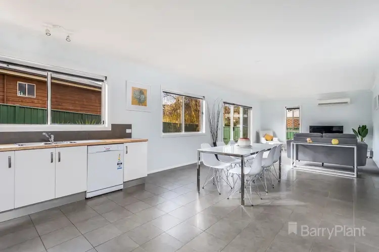 24 Leslie Street, Eaglehawk VIC 3556