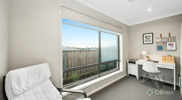 Fifth view of Homely house listing, 4 Mountford Rise, Pakenham VIC 3810