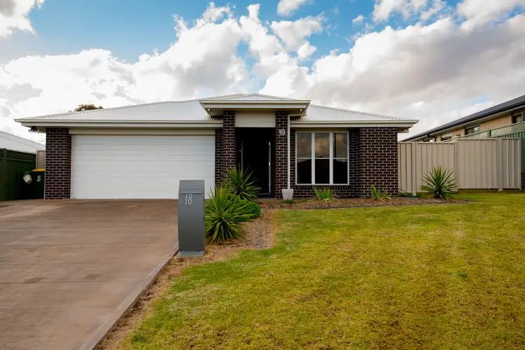 18 Pelagic Court, Dubbo NSW 2830