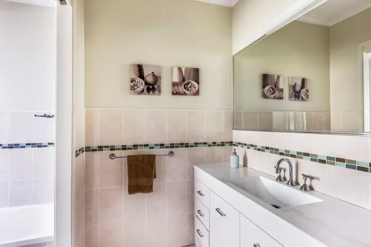 Sixth view of Homely house listing, 8 Sharpe Place, Gerringong NSW 2534