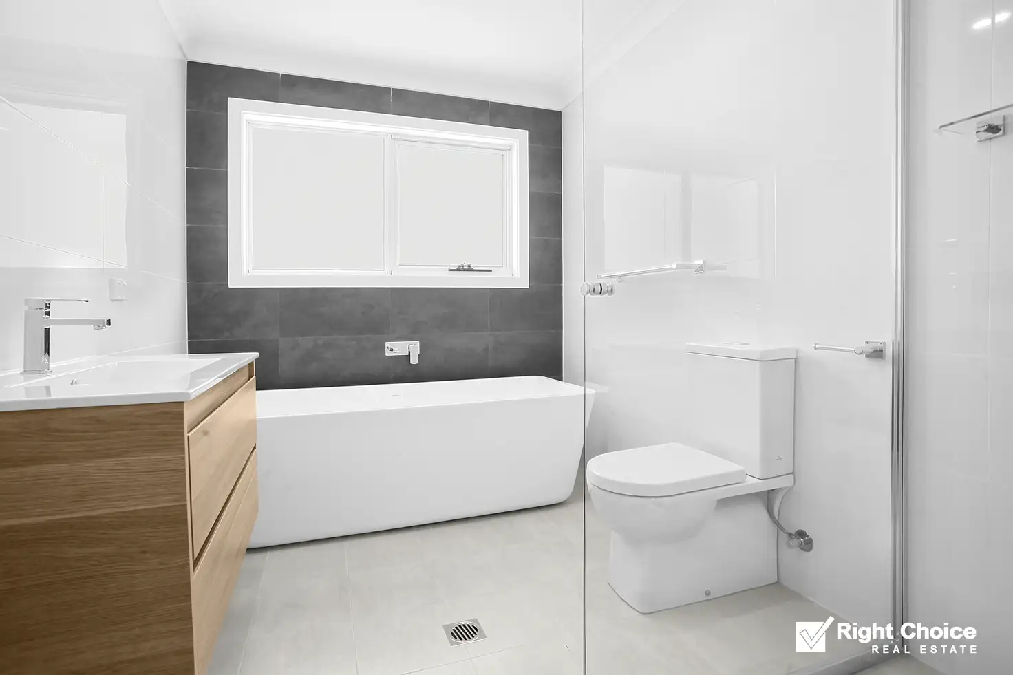 Main view of Homely townhouse listing, 2/32 Dillon Road, Flinders NSW 2529