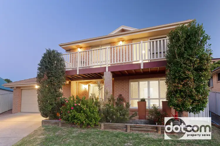 12 McNeil Close, Mayfield NSW 2304