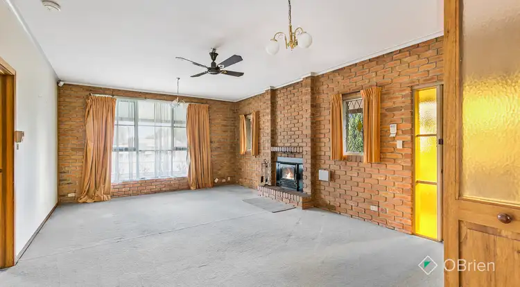 Second view of Homely house listing, 213 Heatherhill Road, Frankston VIC 3199