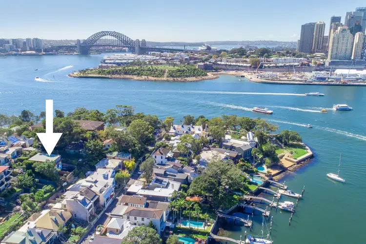 16 Pearson Street, Balmain East NSW 2041