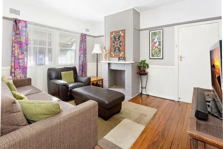 119 Central Avenue, Oak Flats NSW 2529
