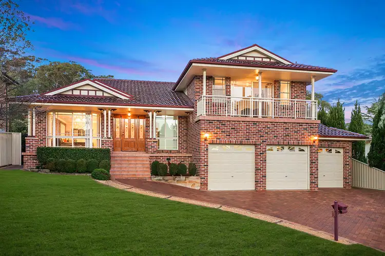6 Tabard Place, Illawong NSW 2234