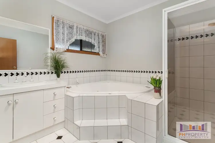 Sixth view of Homely house listing, 1 Damien Court, Maiden Gully VIC 3551