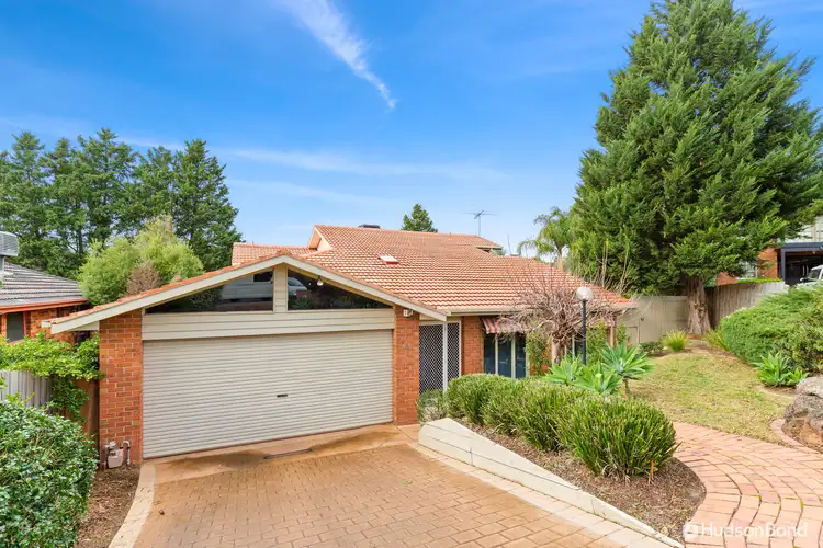 4 Kent Court, Doncaster East VIC 3109