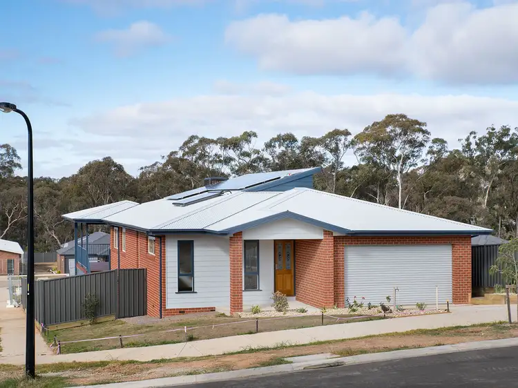 1 Jarrod Drive, Mckenzie Hill VIC 3451