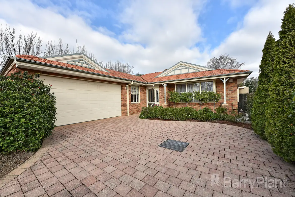 Main view of Homely unit listing, 2/44 Winbourne Road, Mount Waverley VIC 3149