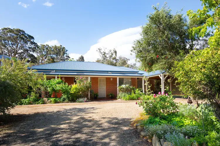6 Penhallurick Street, Campbells Creek VIC 3451