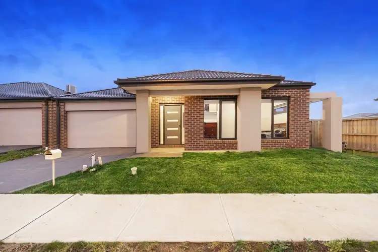 197 Heather Grove, Clyde North VIC 3978