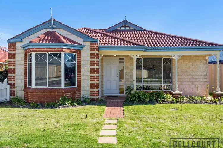 35 Windchime Terrace, Atwell WA 6164