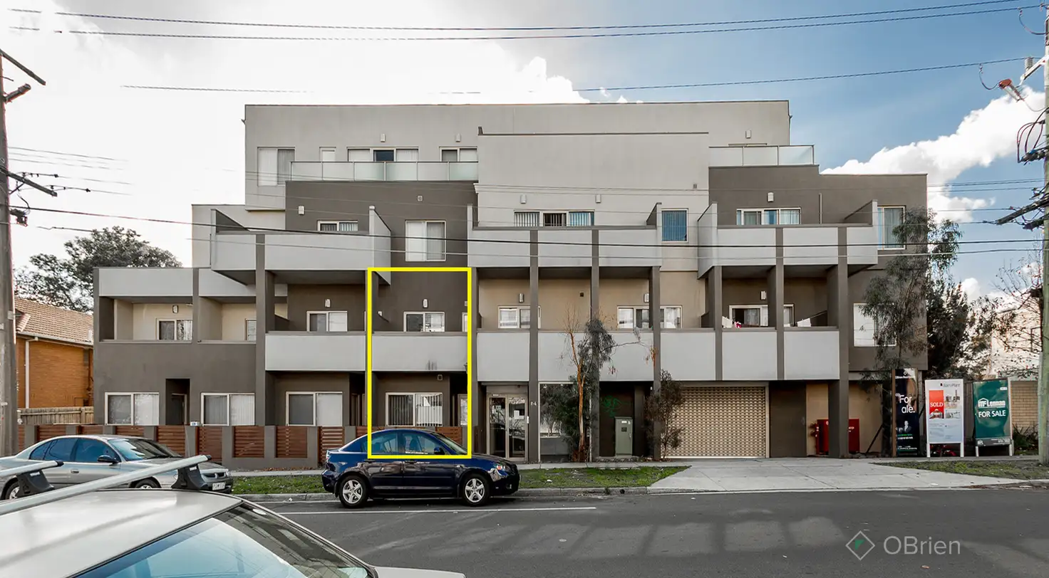 Main view of Homely unit listing, 4/2-4 Hutton Street, Dandenong VIC 3175