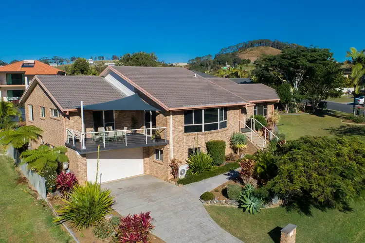 17 Meadowlands Crescent, Coffs Harbour NSW 2450