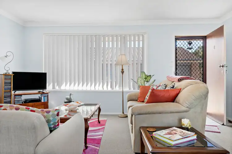2/81 Manuka Parade, Gorokan NSW 2263