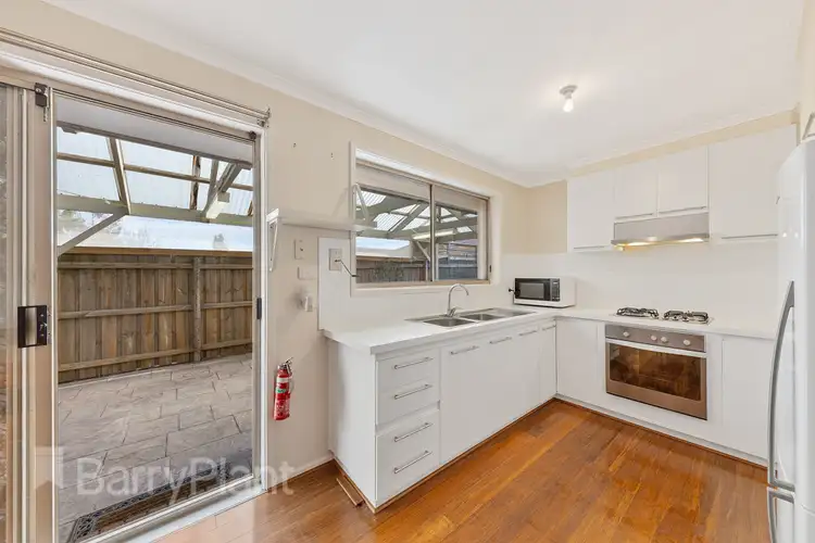 Fifth view of Homely unit listing, 2/13 Mulwala Gardens, St Albans VIC 3021