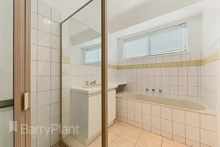 Seventh view of Homely unit listing, 2/13 Mulwala Gardens, St Albans VIC 3021