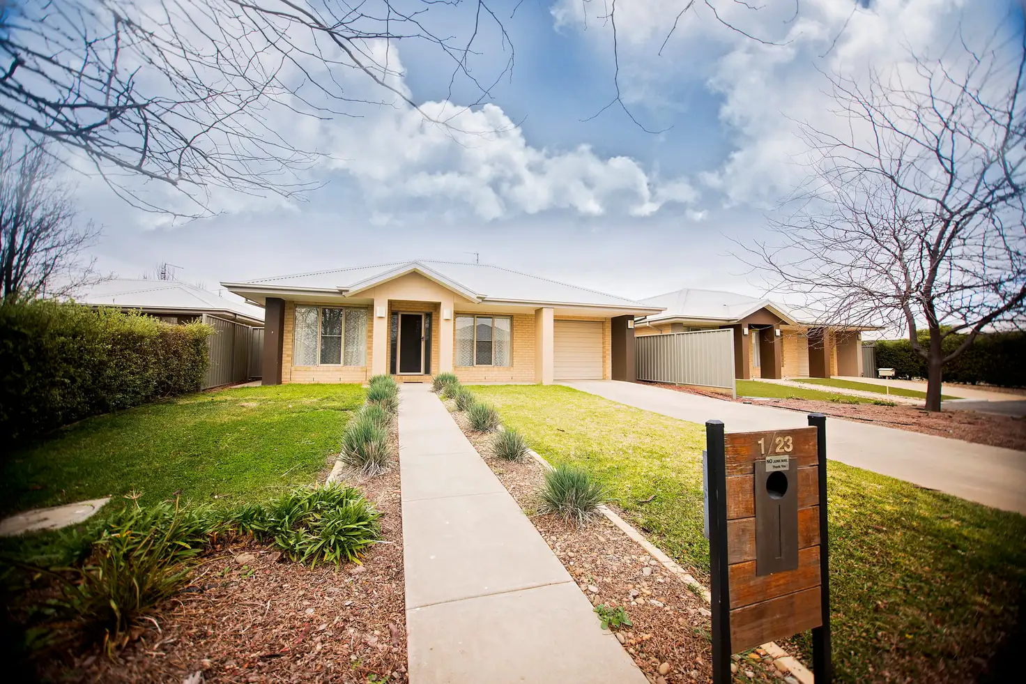 Main view of Homely townhouse listing, 1/23 Sunset Avenue, Echuca VIC 3564