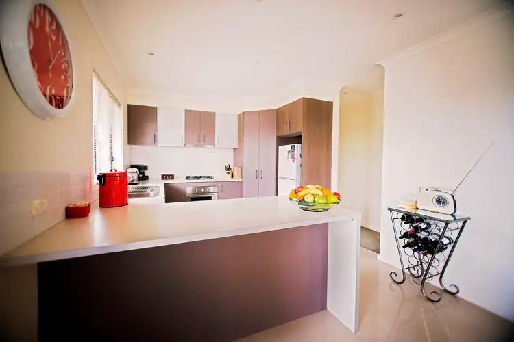 Sixth view of Homely townhouse listing, 1/23 Sunset Avenue, Echuca VIC 3564