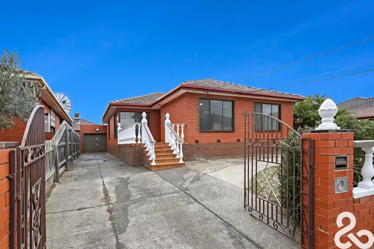 Second view of Homely house listing, 3 Nancye Drive, Lalor VIC 3075