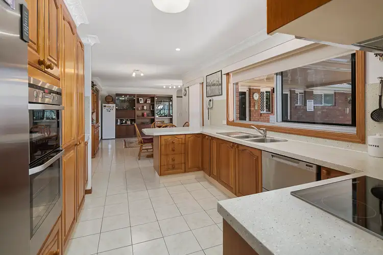 Second view of Homely house listing, 4 Stoddart Court, Carindale QLD 4152
