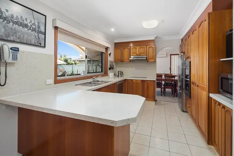 Third view of Homely house listing, 4 Stoddart Court, Carindale QLD 4152