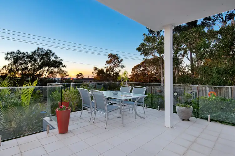 2/56A Park Street, Narrabeen NSW 2101