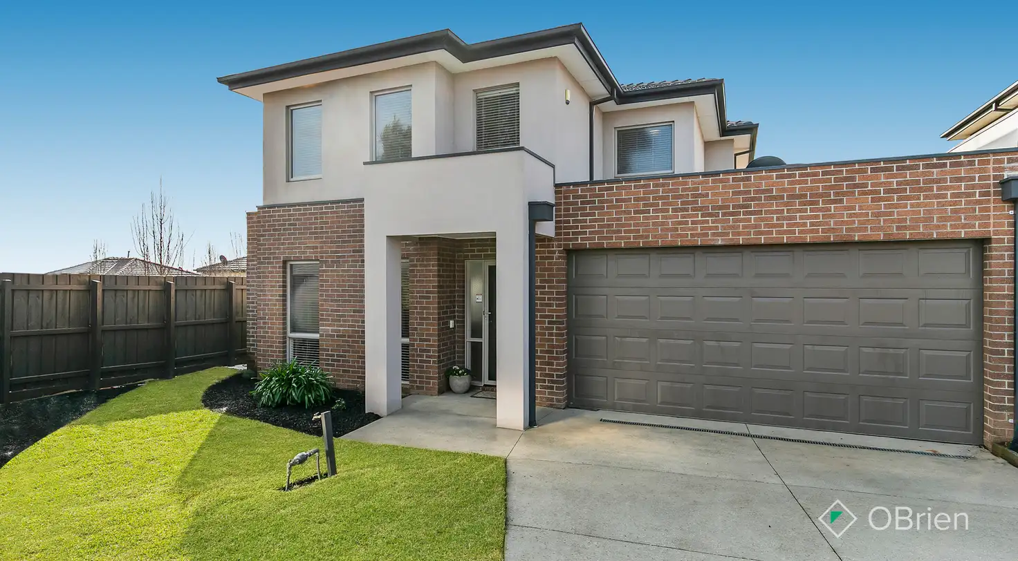 Main view of Homely townhouse listing, 37 Lily Way, Skye VIC 3977
