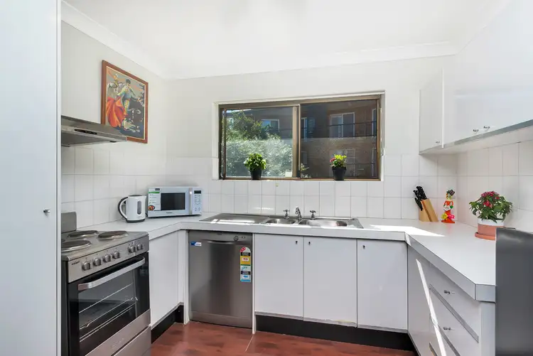 Fourth view of Homely unit listing, 4/64 Beatrice Street, Taringa QLD 4068