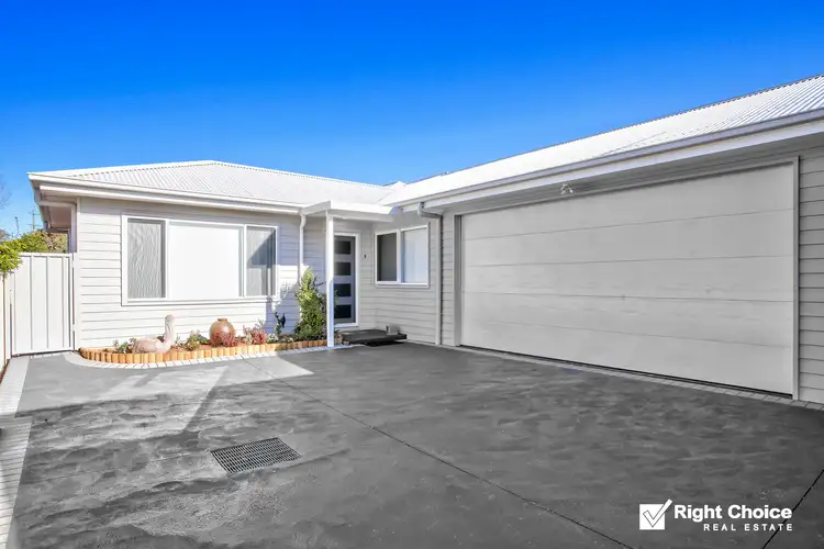 Main view of Homely villa listing, 2/39 Addison Avenue, Lake Illawarra NSW 2528