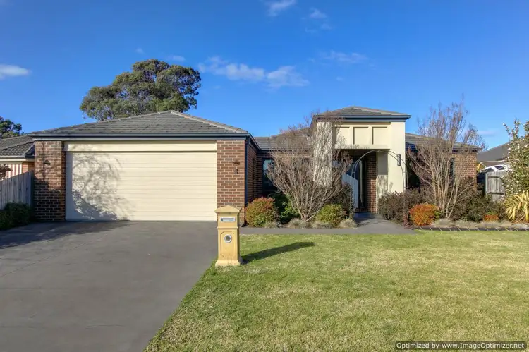 4 Windsor Court, Eastwood VIC 3875