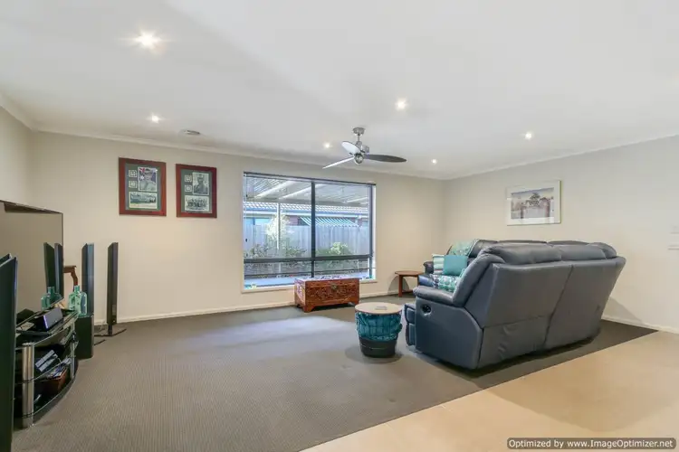 Sixth view of Homely house listing, 4 Windsor Court, Eastwood VIC 3875