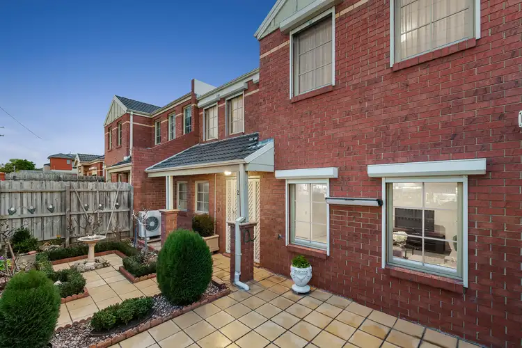 2/102-106 Thompsons Road, Bulleen VIC 3105