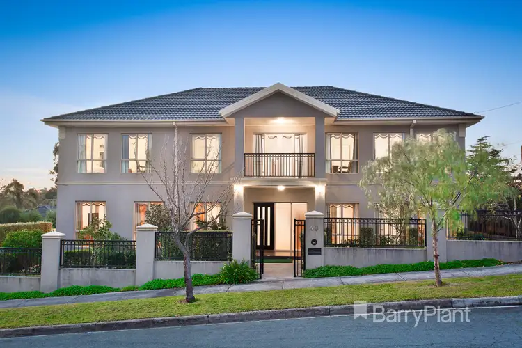 43 Russell Crescent, Doncaster East VIC 3109