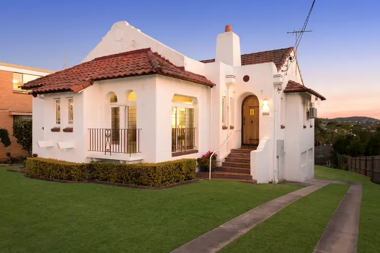 361 Cavendish Road, Coorparoo QLD 4151