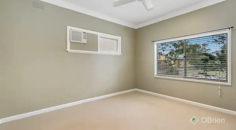 Sixth view of Homely house listing, 1 Arabil Street, Frankston VIC 3199