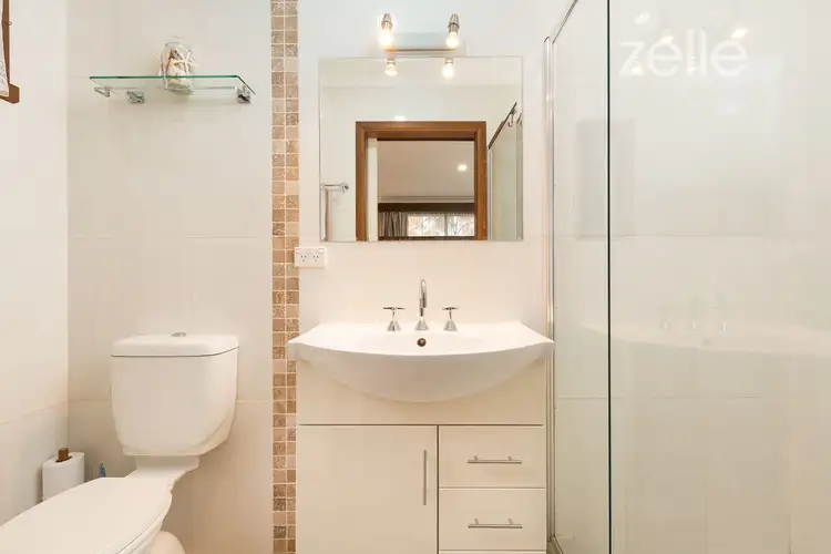 Sixth view of Homely house listing, 823 Golflinks Terrace, Albury NSW 2640