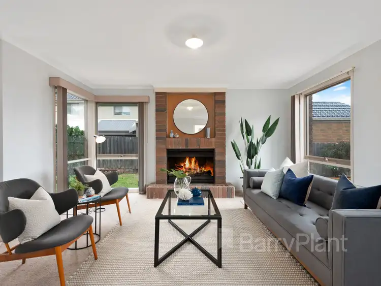 18 Sundew Court, Knoxfield VIC 3180