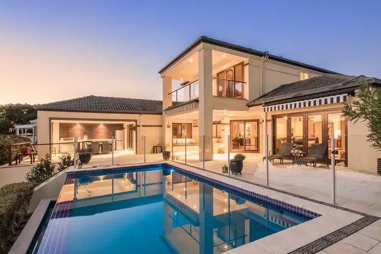 21 Bollard Circuit, Clear Island Waters QLD 4226