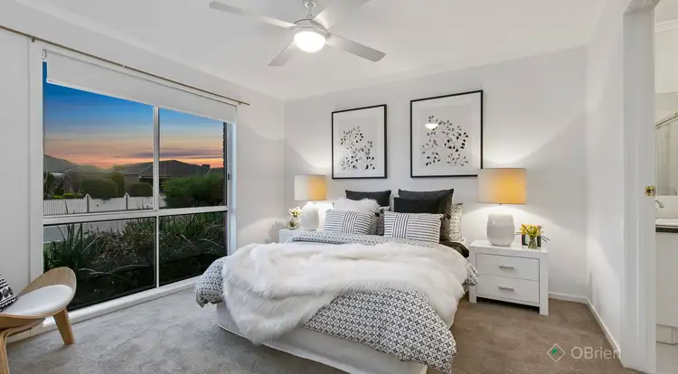 Sixth view of Homely house listing, 18 Glenn Erin Way, Berwick VIC 3806