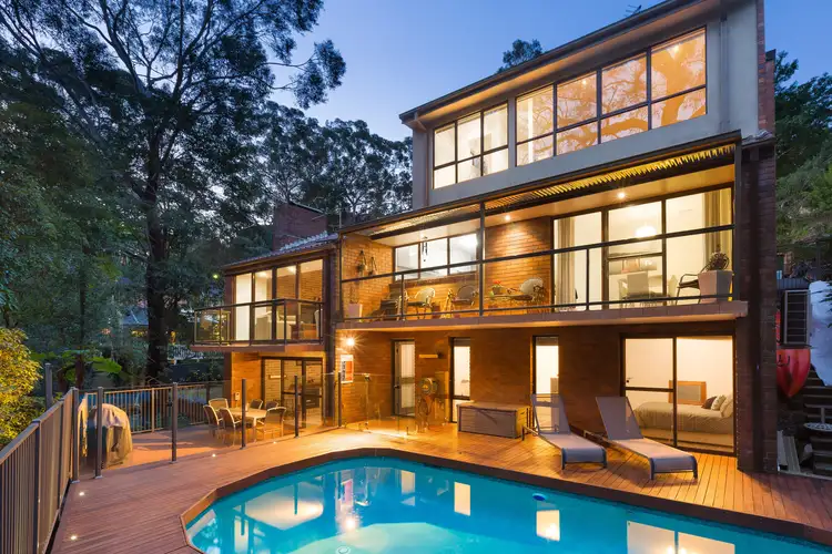 25 Valley Way, Gymea Bay NSW 2227