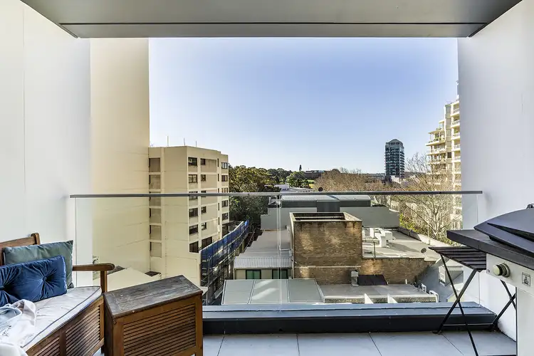 Third view of Homely apartment listing, 15/60 William Street, Woolloomooloo NSW 2011