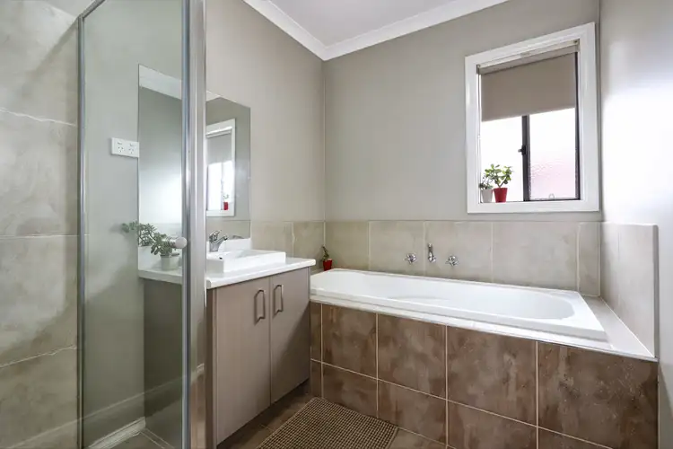 Sixth view of Homely unit listing, 271 Windrock Avenue, Craigieburn VIC 3064