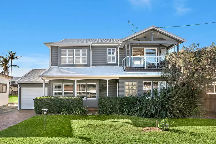 4 Dorrigo Avenue, Woonona NSW 2517