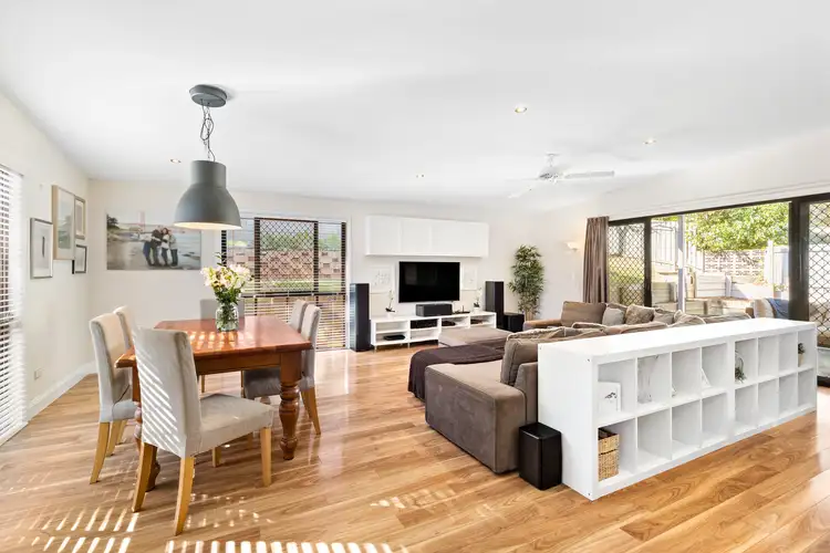 35 Lewana Street, Mansfield QLD 4122